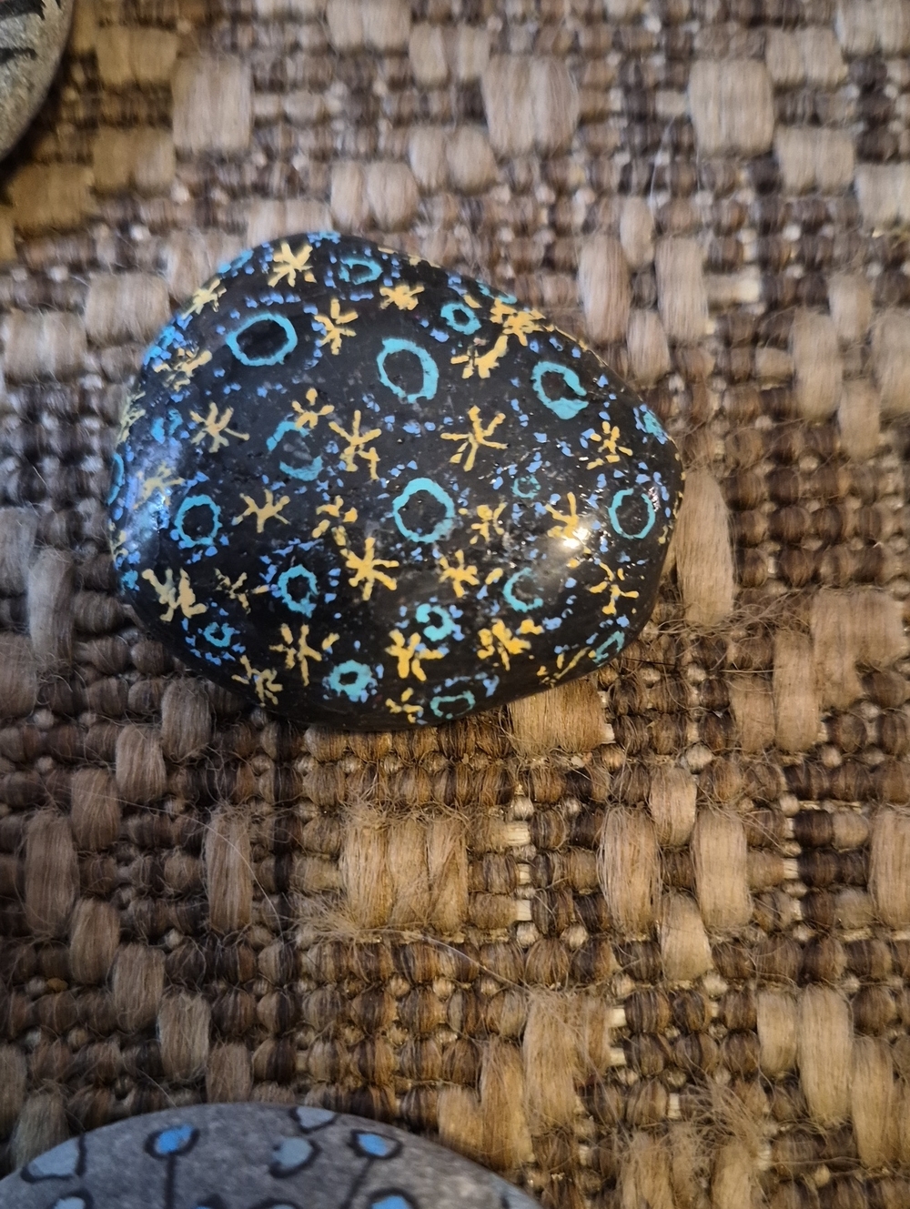 4 Painted Rocks - Picture 5 of 5